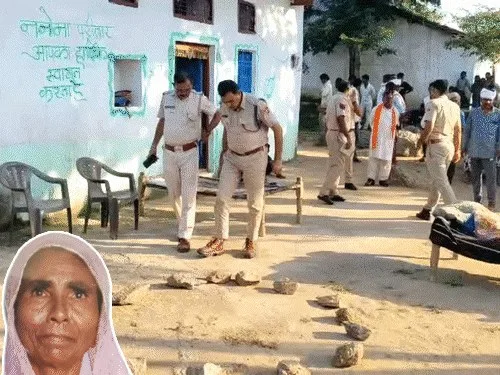 बेटे ने लाठी से पीट-पीटकर मां की हत्या की:पत्नी के छोड़कर जाने से था नाराज, 6 साल पहले लव मैरिज की थी