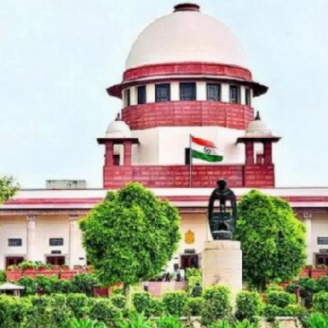 पटाखों पर पूर्ण प्रतिबंध से सुप्रीम कोर्ट का इनकार, कहा- दिवाली लोगों की भावनाओं से जुड़ी