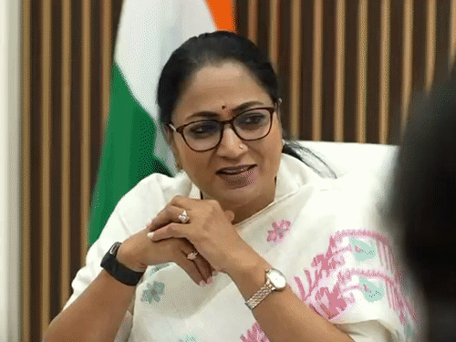 दिल्ली के कॉलेजों में छात्राओं की सुरक्षा का होगा ऑडिट:सीएम ने छात्रा प्रतिनिधियों से किया संवाद, स्ट्रीट लाइट, सीसीटीवी व पुलिस गश्त बढ़ाने पर जोर