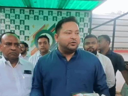 'अगले 6 महीने में बिहार में आएगा भयंकर वित्तीय संकट':तेजस्वी बोले- खजाना खाली है, किसानों को मुआवजा नहीं मिला; बाढ़-सूखे, बेरोजगारी और अपराध से लोग परेशान