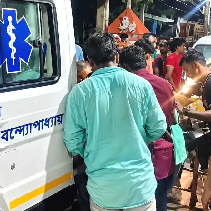 कोलकाता में बड़ा हादसा, दुर्गा पूजा पंडाल में मची भगदड़ में 17 लोगों की मौत, कई घायल