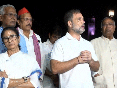 राहुल बोले- राष्ट्रपति ने वोट चोरी से इनकार नहीं किया:हमसे सबूत मांगे; सोमवार को सुप्रीम कोर्ट जाएंगे; 4 दिन में तीसरा मार्च