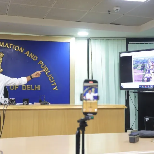 दिल्ली में बारापुला फेज-III में जाम पर घिरी पिछली सरकार:मंत्री बोले-गलत प्लानिंग का नतीजा, यू-टर्न और लेन चैनलाइजेशन समेत कई उपायों पर काम