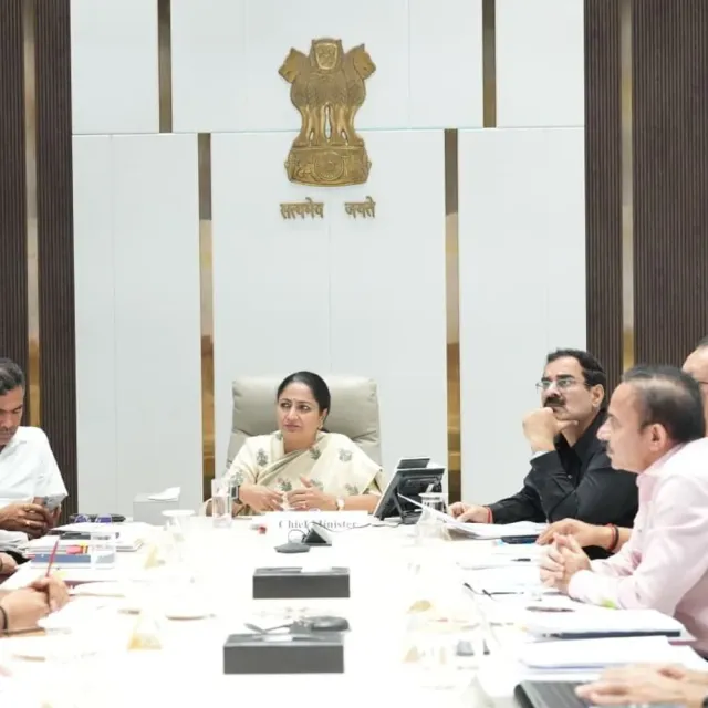 दिल्ली कैबिनेट ने औद्योगिक नीति 2026 को दी मंजूरी:नए उद्योगों को बढ़ावा देने के लिए 1000 करोड़ खर्च होंगे; महिला उद्यमियों को अतिरिक्त लाभ