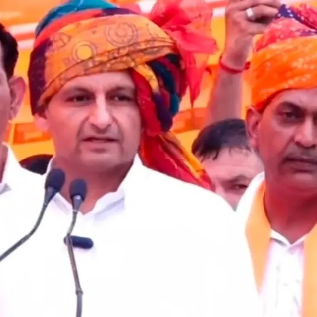झज्जर में बोले दीपेंद्र हुड्‌डा-पूरी कैबिनेट पीछे पड़ी रहती है:सुबह मंत्री, शाम को इनेलो, रात को अपने ही रखते हैं निशाने पर