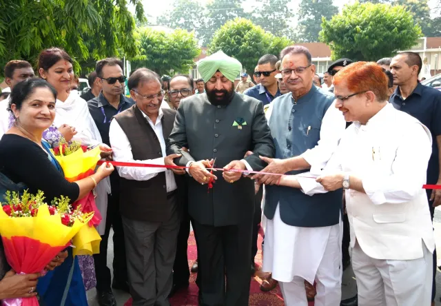 पंतनगर में 120वें किसान मेले का शुभारंभ,राज्यपाल ने कहा— 'समृद्ध किसान और आधुनिक तकनीक से बनेगा सशक्त उत्तराखण्ड।