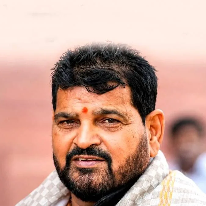 अयोध्या में बृजभूषण ने कहा- मैं नहीं लड़ूंगा चुनाव, अखिलेश से रिश्ते पर भी बोल