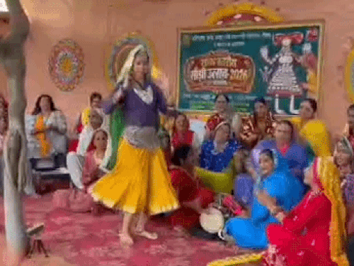सांझी उत्सव में दिखी हरियाणवी संस्कृति की झलक:रोहतक में हुआ राज्य स्तरीय कार्यक्रम; लोक कलाकार कविता नांदल ने दी प्रस्तुति