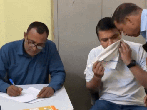 झज्जर में ₹5 हजार की रिश्वत लेते पटवारी अरेस्ट:विरासत इंतकाल दर्ज करने की एवज में मांगे रुपए, विजिलेंस टीम ने रंगेहाथ पकड़ा