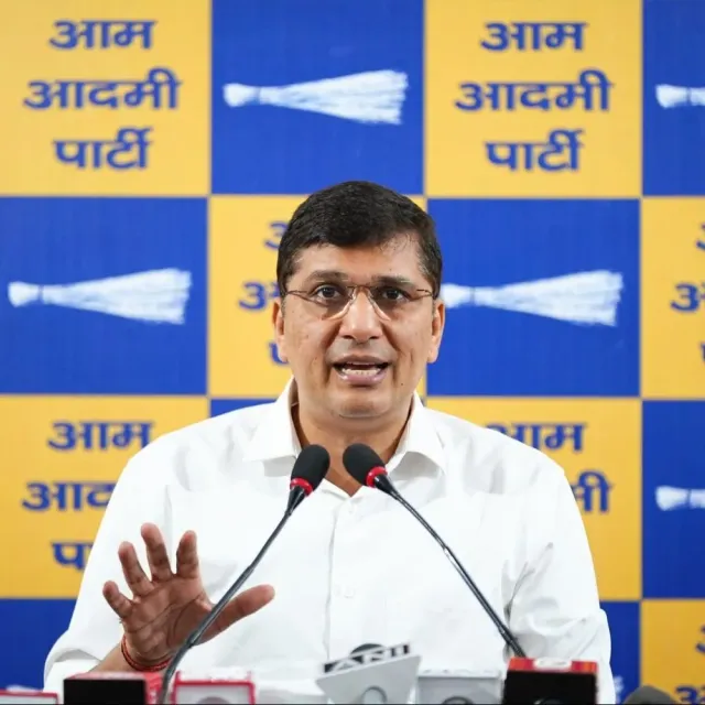 चुनाव आयोग के दफ्तर के बाहर AAP करेगी प्रदर्शन:दिल्ली में बुधवार सुबह कश्मीरी गेट में जुटेंगे विपक्षी दल के नेता