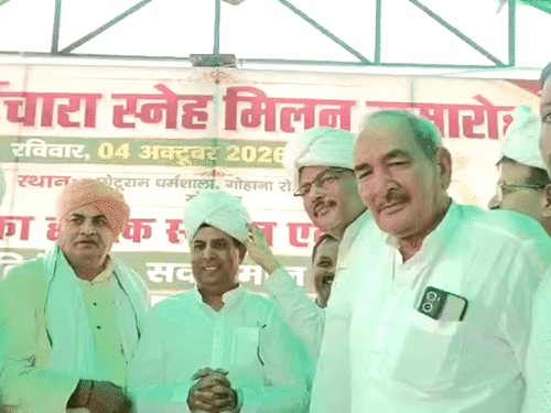 सोनीपत भाईचारा स्नेह मिलन में पहुंचे कैप्टन अभिमन्यु:पूर्व मत्री बोले- समाज के दुश्मनों से लड़ाई: भाईचारा तोड़ने वालों के खिलाफ आखिरी सांस तक लड़ेंगे