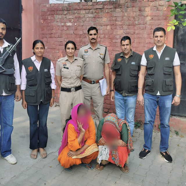 अंबाला में मां-बेटी समेत 3 नशा तस्कर गिरफ्तार:महिला के कब्जे से सवा किलो गांजा मिला, हेरोइन केस में पंजाब का आरोपी पकड़ा