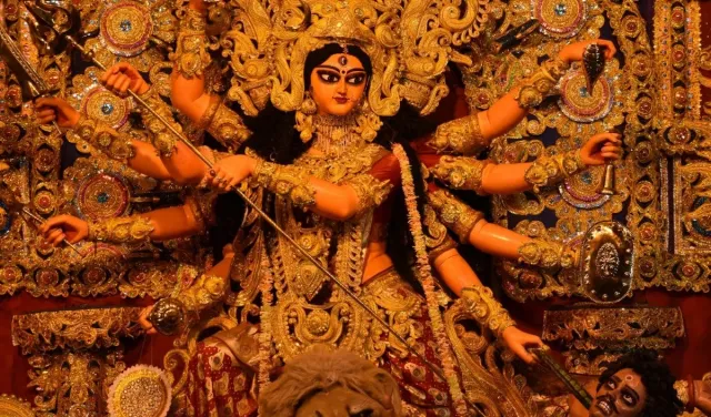 Shardiya Navratri 2026: हाथी पर सवार होकर आएंगी मां दुर्गा, 3 राशियों के शुरू होंगे अच्छे दिन