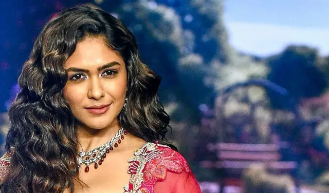 Mrunal Thakur ने 'राका' में काम करने की खबरों पर तोड़ी चुप्पी, खुलासा करते हुए कहा-पिछले 9 महीनों से नहीं साइन की कोई फिल्म