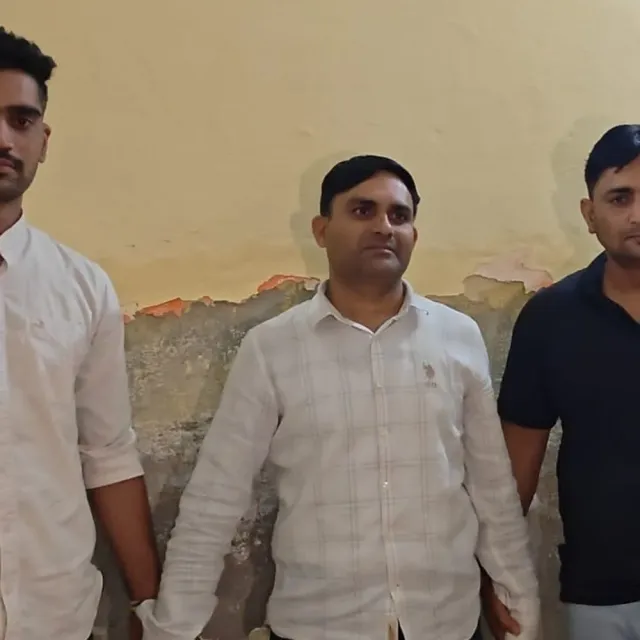 नूंह में JE ₹80 हजार की रिश्वत लेते गिरफ्तार:₹1 लाख मांगे; ACB टीम से धक्का-मुक्की, DTP पर भी केस दर्ज