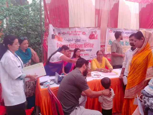 सेवा सेतु अभियान के तहत 4 स्पेशियलिटी कैंप में 571 लोगों को मिला स्वास्थ्य लाभ