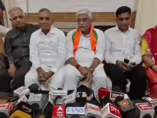 रामलाल जाट बोले-बेईमान अधिकारियों का मुंह-काला कर गधे पर घुमाओ:केस से न रामलाल डरेगा, न कांग्रेस; केंद्रीय मंत्री शेखावत ने जताया था ऐतराज