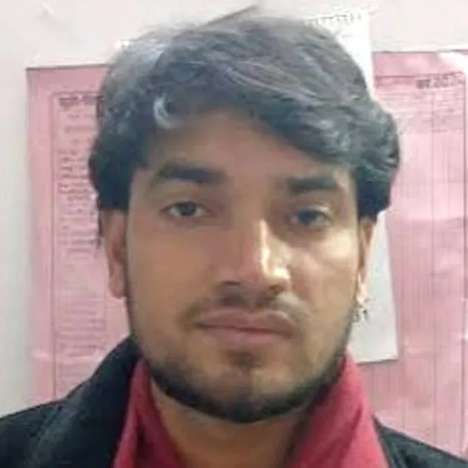 लखनऊ एयरपोर्ट पर बढ़ी सख्ती, दोहरी पहचान के संदिग्ध दस्तावेजों के साथ पकड़ा गया नेपाली नागरिक